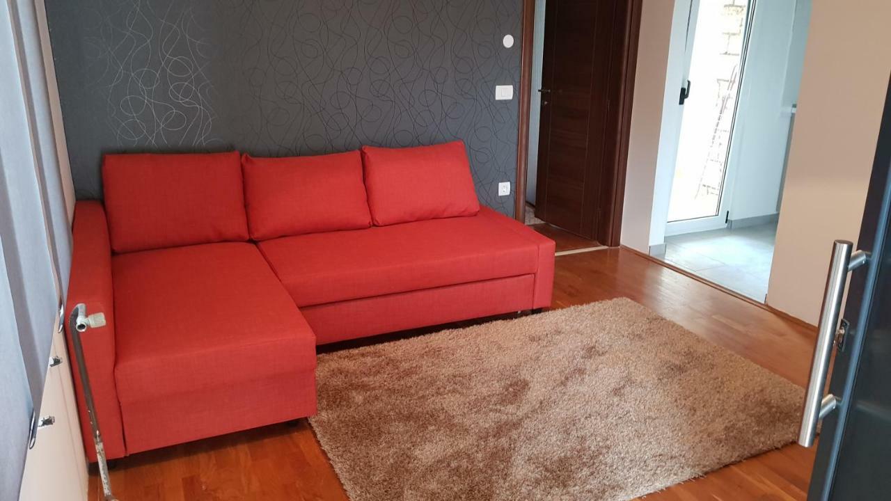 Aura Residence Ровинь Экстерьер фото
