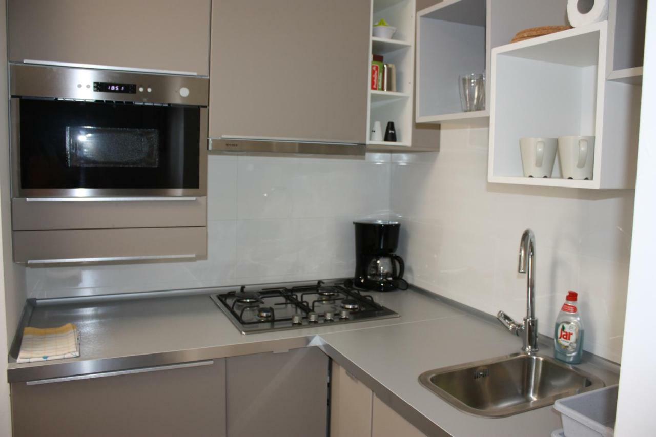 Aura Residence Ровинь Экстерьер фото